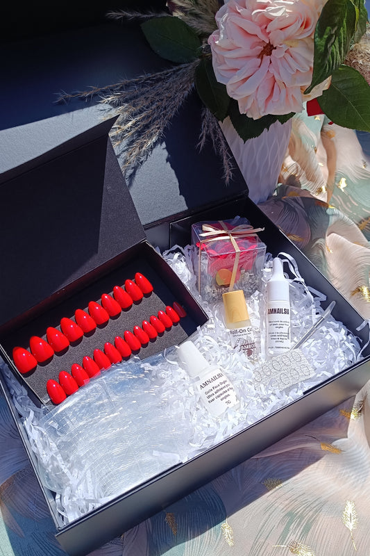 Box Press-On Nails AMNAILSIA – Offrez ou offrez-vous un moment de soin et d’élégance